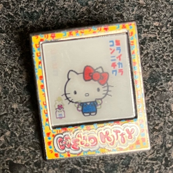 ♥️ FREE with any purchase 🙏🏽 Sanrio ⚜️❤️⚜️ Friend of the Month Pin Hello Kitty - Picture 8 of 8